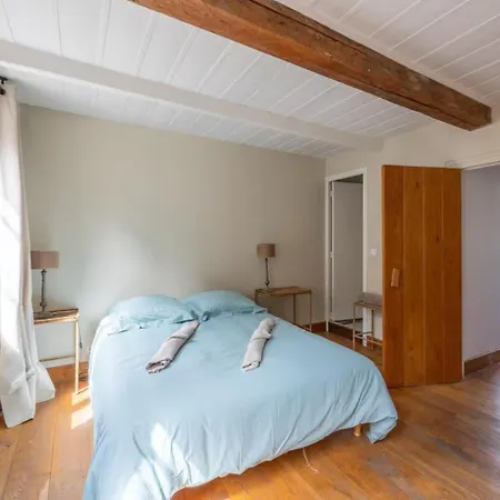 Casa de Férias Belle Maison De Pêcheurs Normande Refaite Par Un Architecte Trouville-sur-Mer